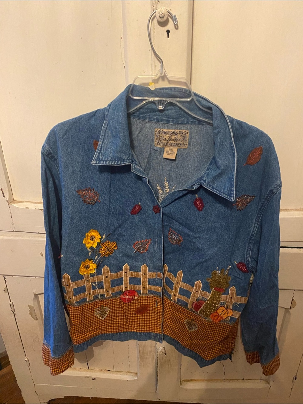 Liz Claiborne Blue Denim Jacket with Embroidered Fall Garden Motifs